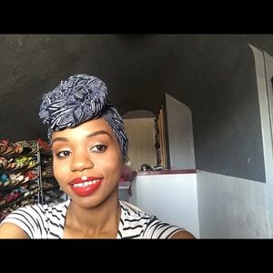 Meet your Posher, Jasmine